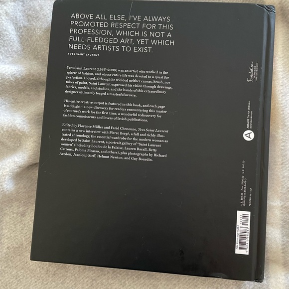 YSL Coffee Book - Picture 7 of 9